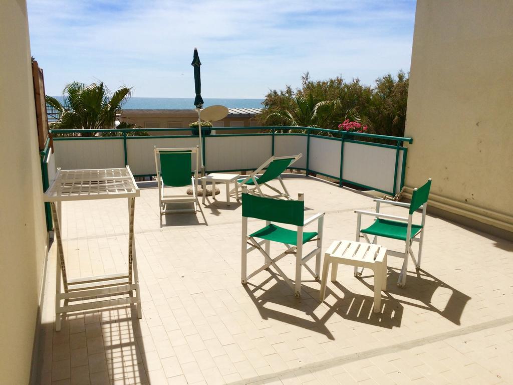 Lungomare Hotel 마리나디세시나 객실 사진